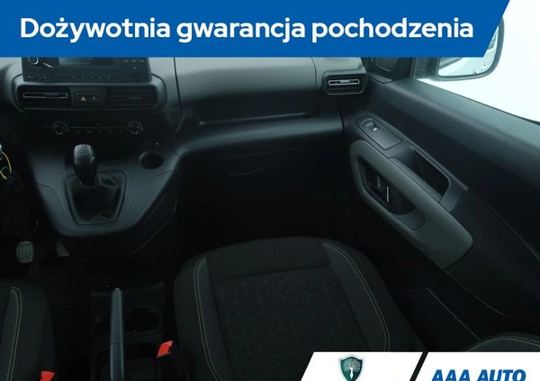 Peugeot Rifter cena 66000 przebieg: 84024, rok produkcji 2019 z Zdzieszowice małe 121